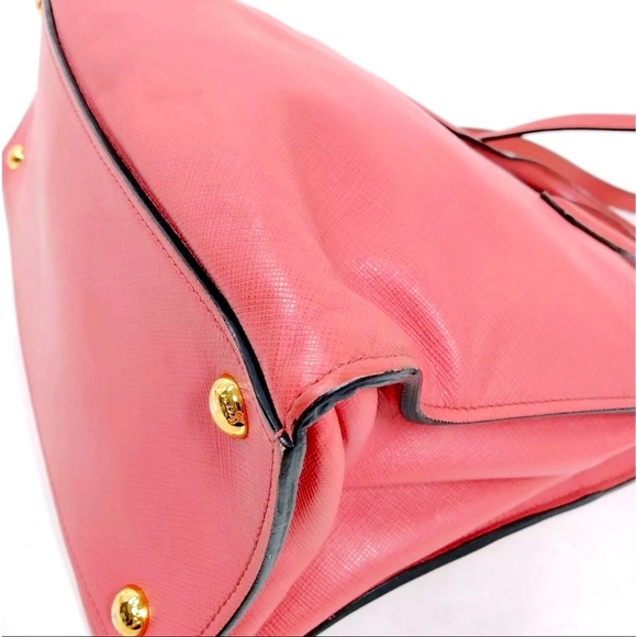 100% Auth Prada Pink Tamaris Triple Pocket Saffiano Soft Leather 2way Tote Bag - Picture 6 of 9